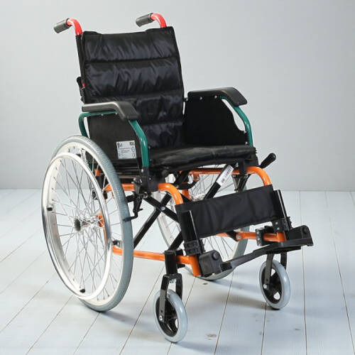 G305 Alüminyum Pediatrik Tekerlekli Sandalye - 1