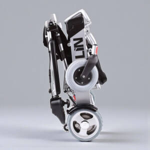 Poylin P207 Hafif Katlanabilir Akülü Tekerlekli Sandalye - (1)